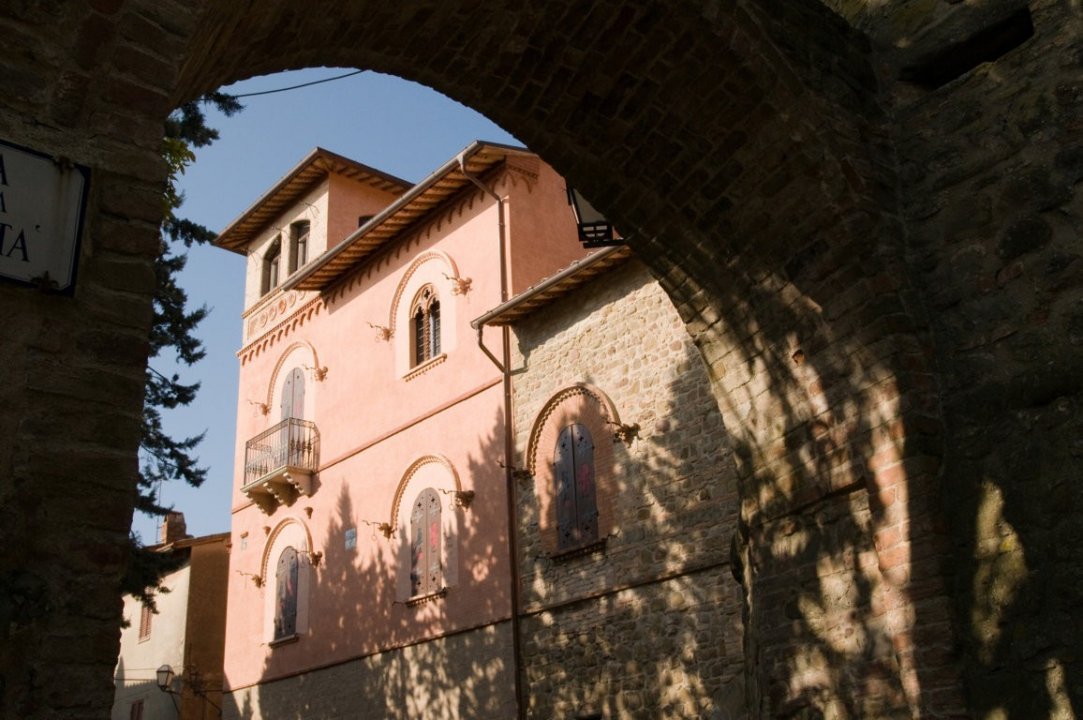For sale castle in quiet zone Deruta Umbria foto 40