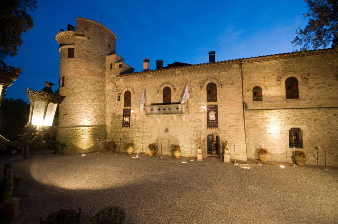 For sale castle in quiet zone Deruta Umbria foto 49