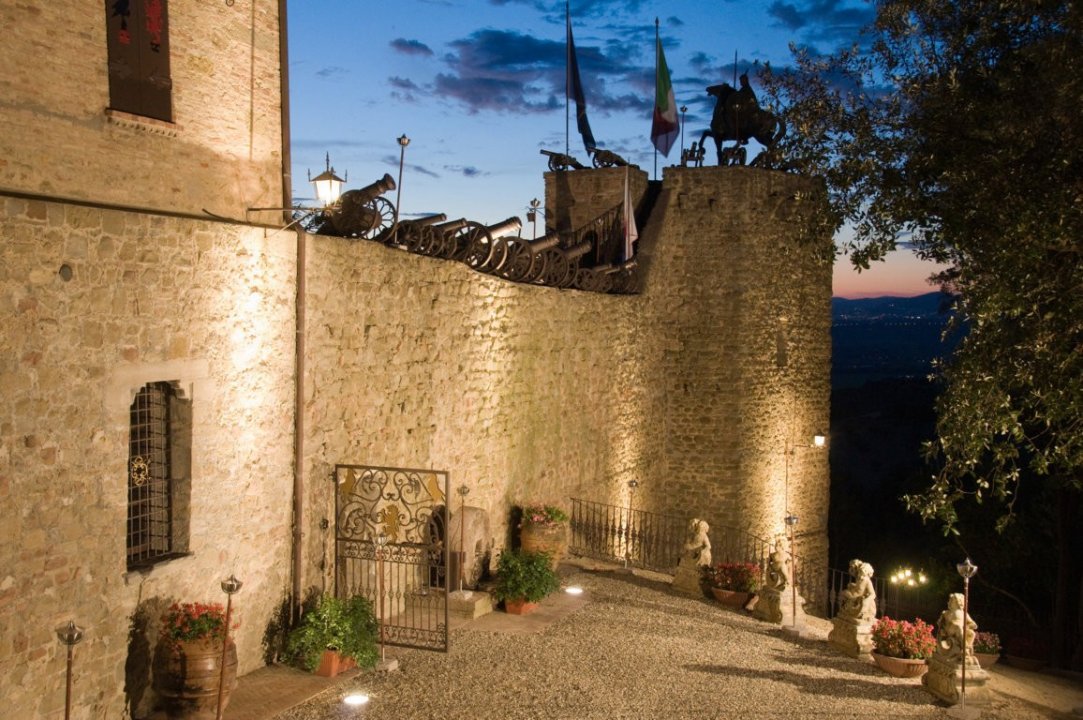 For sale castle in quiet zone Deruta Umbria foto 46