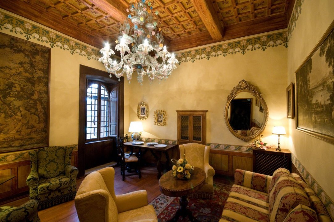 For sale castle in quiet zone Deruta Umbria foto 12