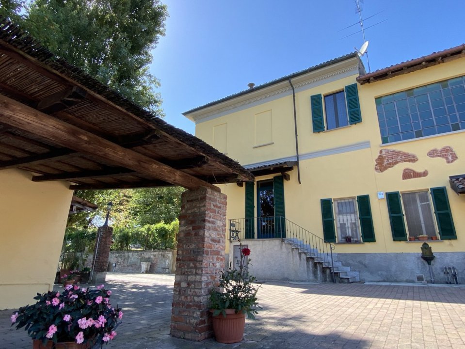 For sale villa in quiet zone Velezzo Lomellina Lombardia foto 2